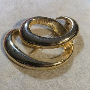 Vintage Tana Goldtone Swirl Brooch